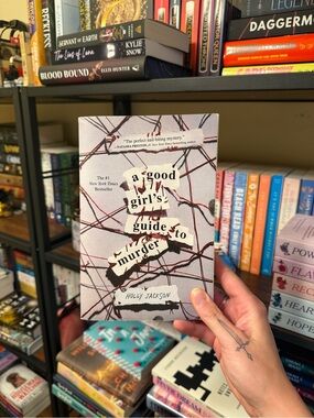 A Good Girl's Guide to Murder by Holly Jackson - White & Black Paperback
